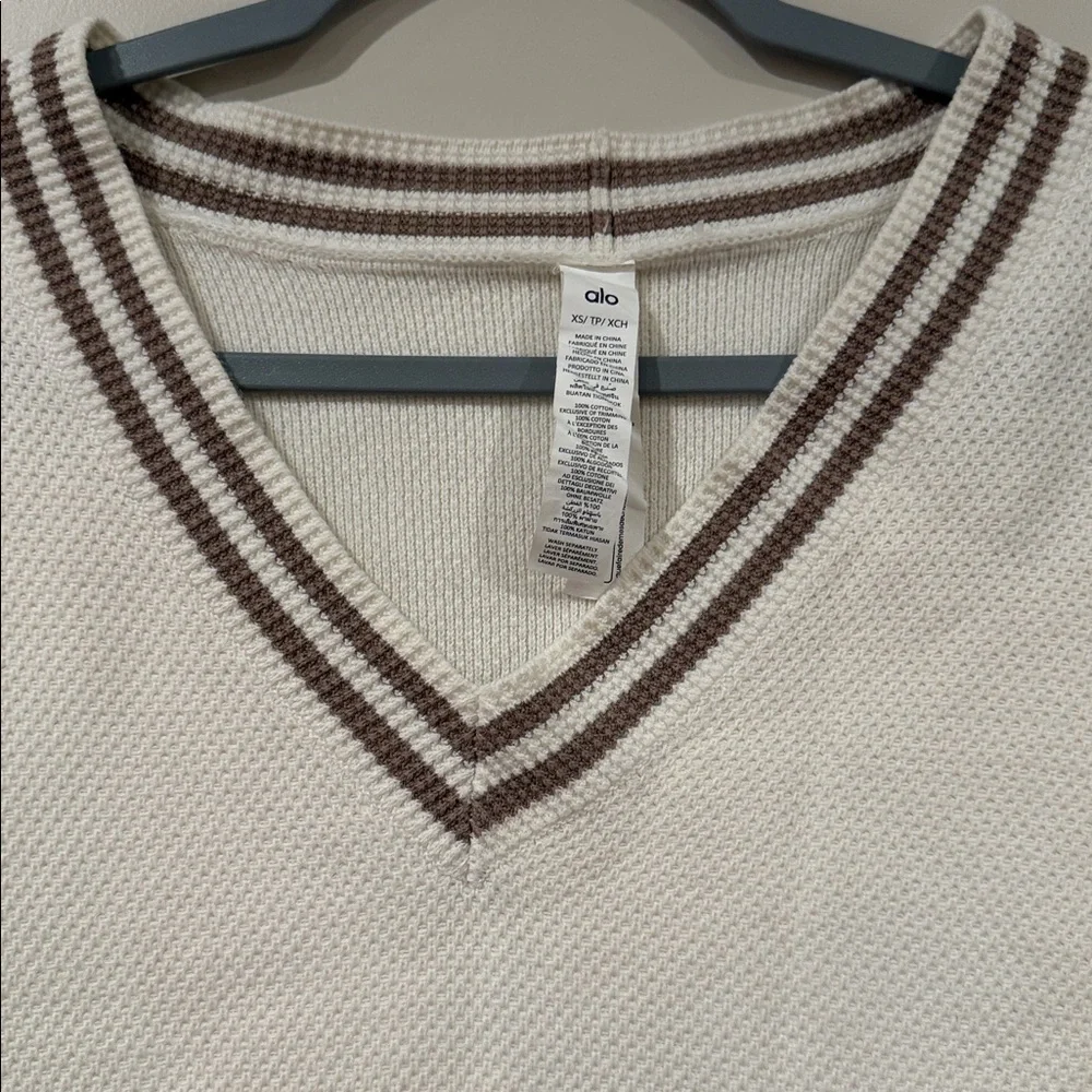 Alo Yoga Tennis Club Sweater Knit V Neck Pullover XS